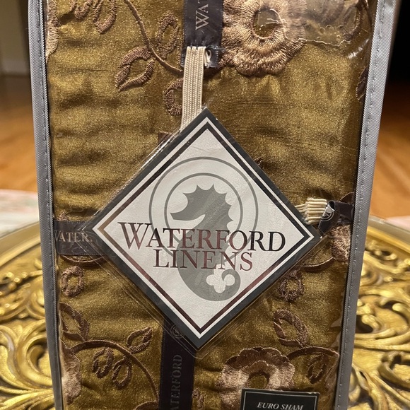 Waterford Linens Alhambra Euro Pillow Sham - Picture 3 of 11